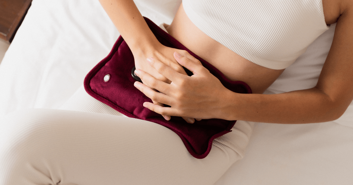 12 Sintomas que indicam que a menstruação está a chegar